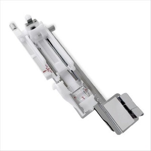 Extra-large buttonhole foot with stabiliser plate
